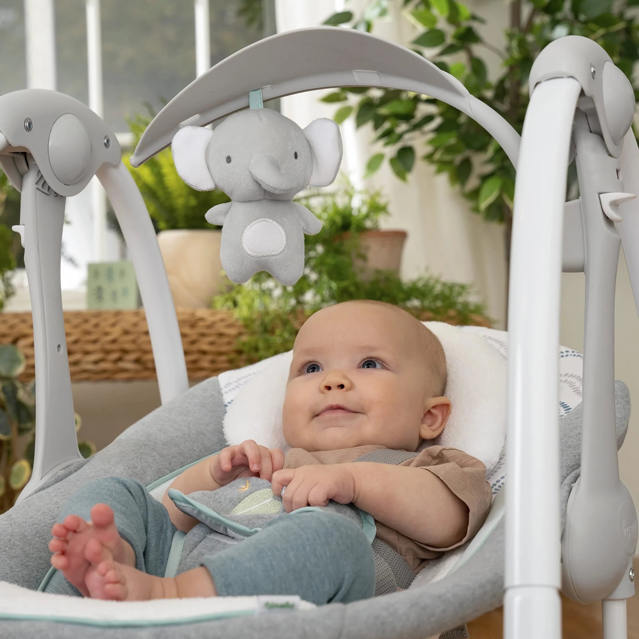 2-In-1 Portable Baby Swing & Infant Seat with Vibrations, Music, Unisex, Swell